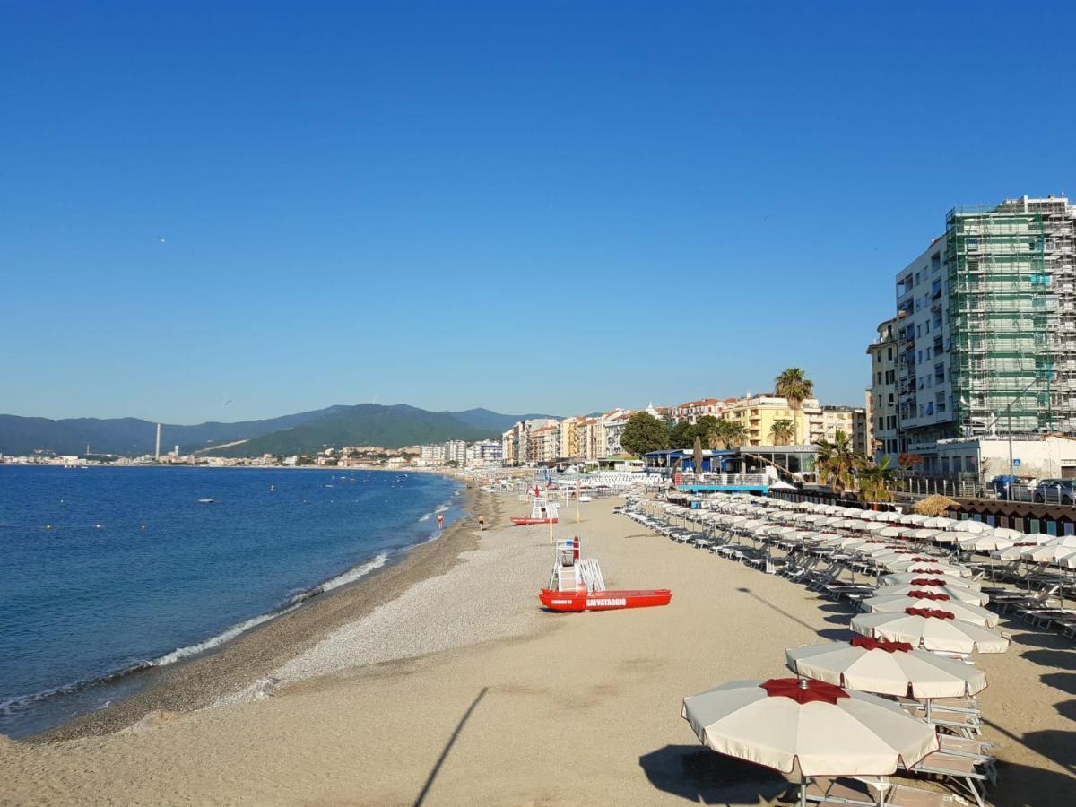 Ferienwohnung La Casa Del Mare Savona Exterior foto
